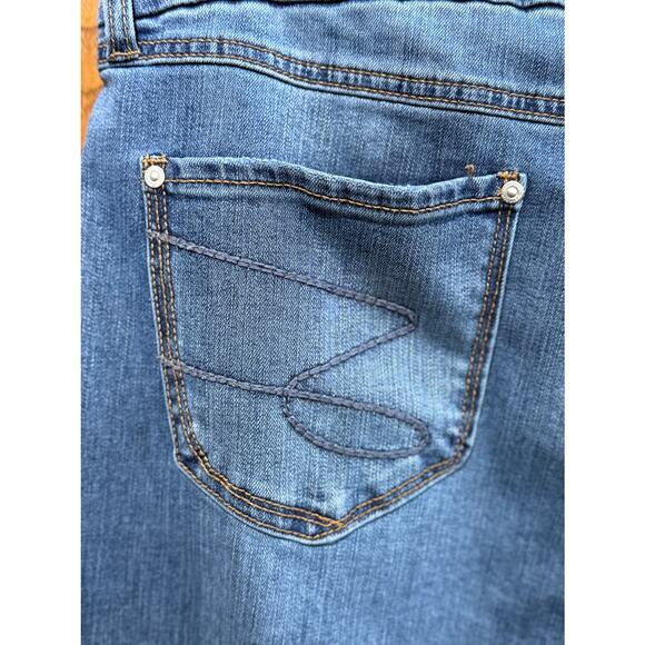 Seven7 Skinny Leg Jeans | Women's 16 Regular - Picture 5 of 6